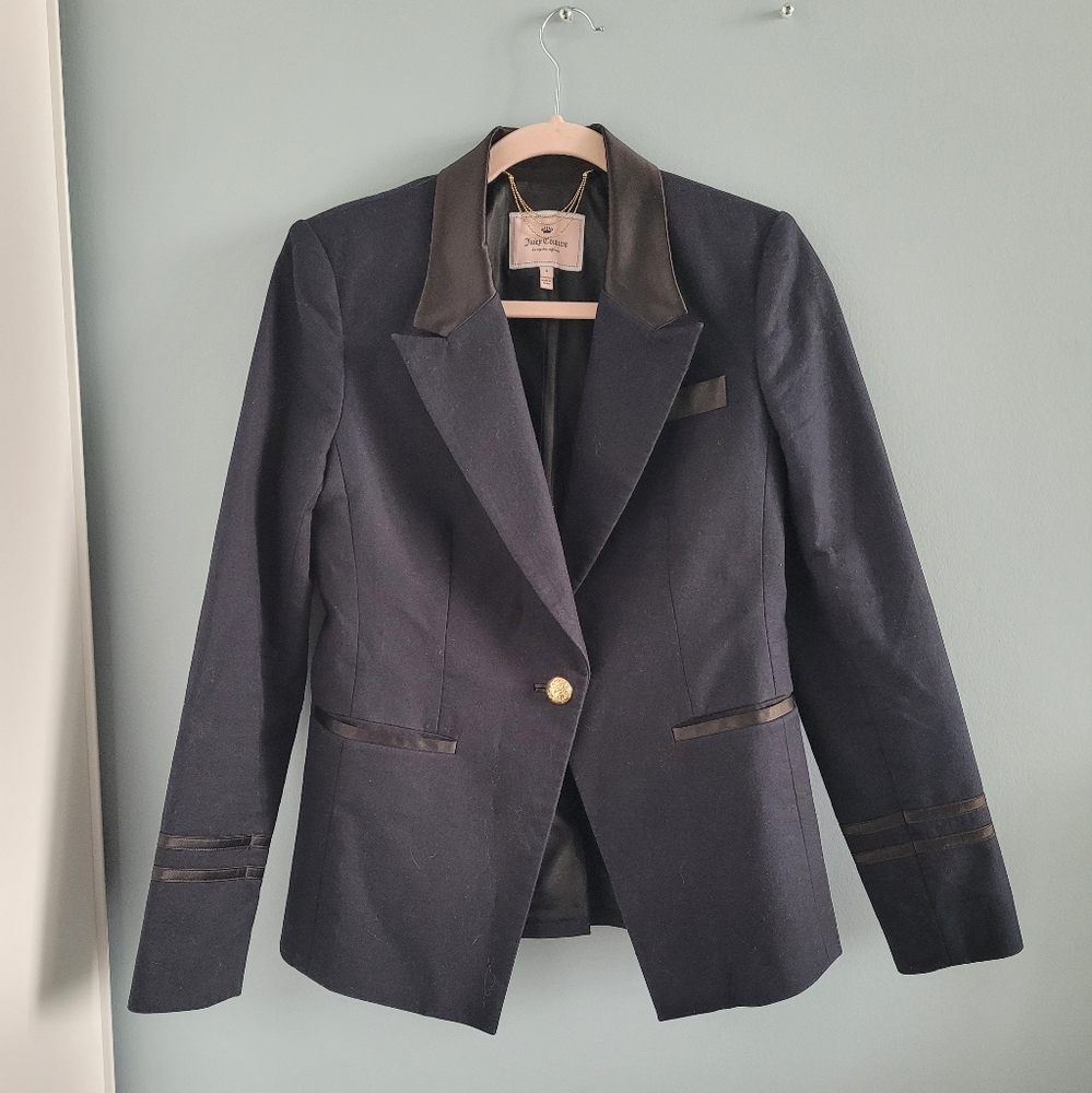 Juicy Couture Tuxedo Style Women's Blazer in Size 4